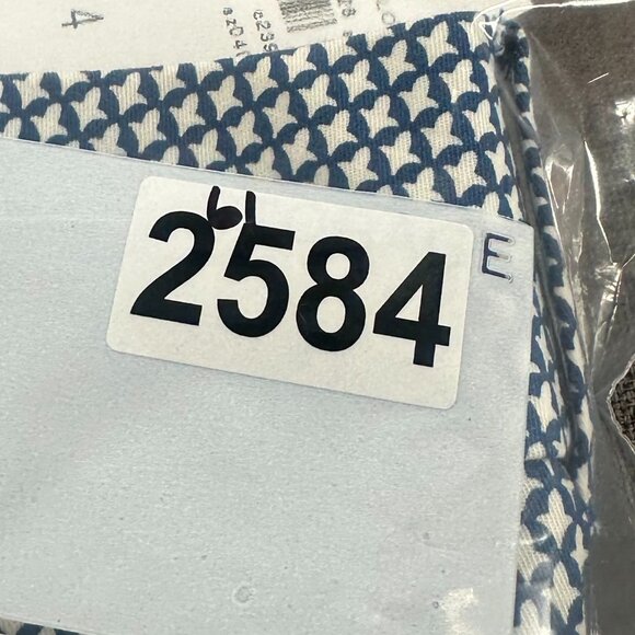 NEW! Ann Taylor Devin Fit Shorts Size 4 Blue & White $59 Cotton Blend Bermuda - Picture 14 of 14